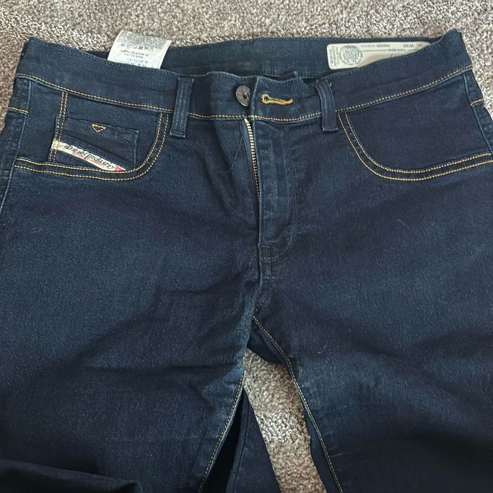 Diesel women’s dark blue skinny jeans size 30